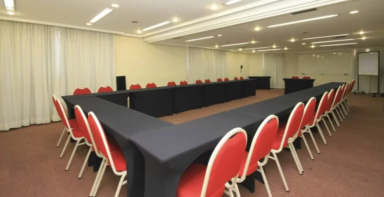 Imagem Flat disponível para venda no Hotel Bienal Suítes, com 28m², 1 dormitório e 1 vaga de garagem!