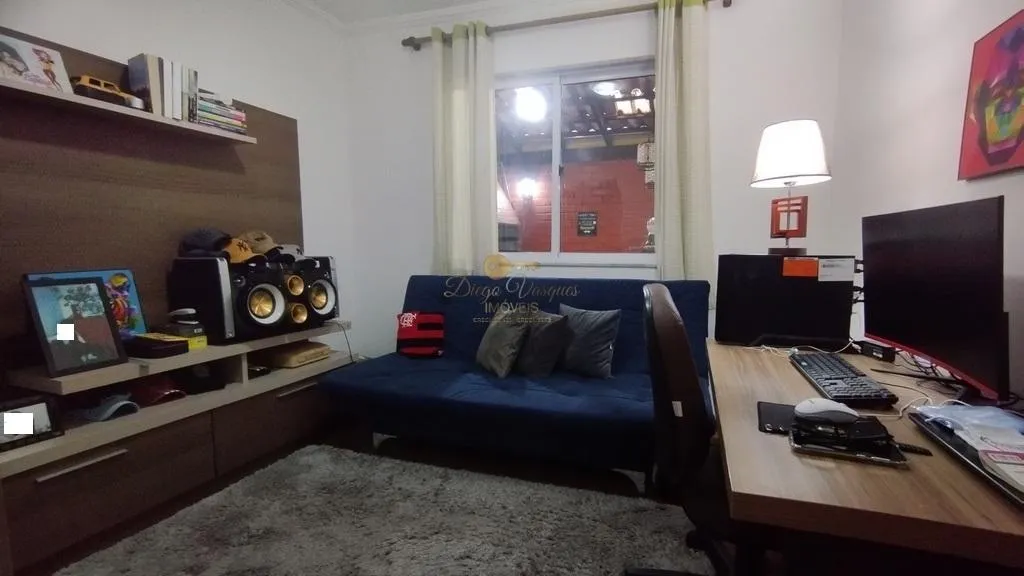 Imagem Casa em Condomínio para Venda em Teresópolis / RJ no bairro Araras