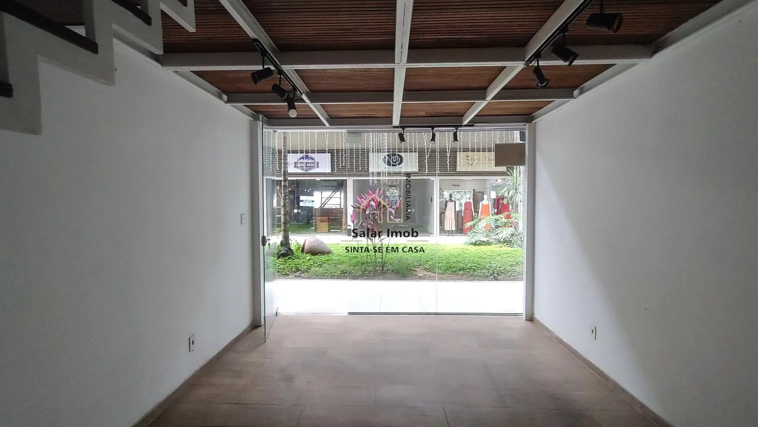Imagem SALA COMERCIAL l SHOPPING | CENTRO | PENEDO RJ