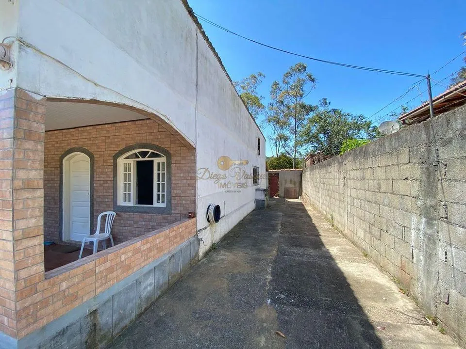 Imagem Casa para Venda em Teresópolis / RJ no bairro Pimenteiras