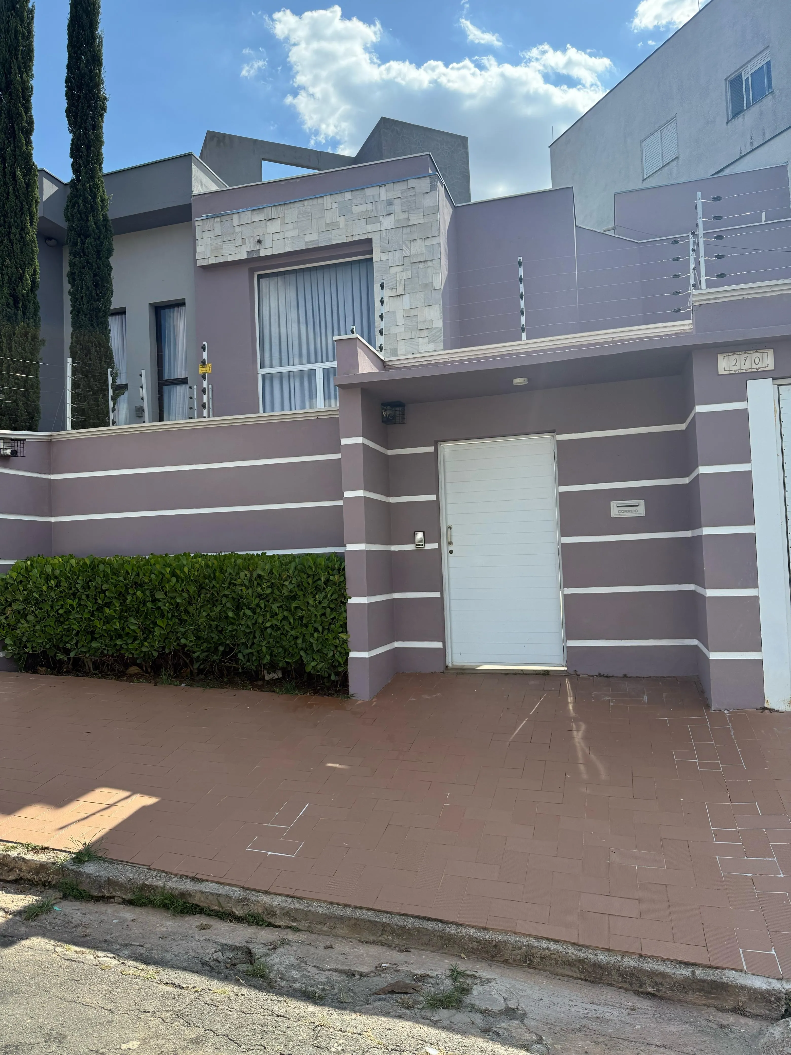 Imagem Casa Moderna com Pé Direito Duplo no Piazza Di Roma ? Sorocaba
