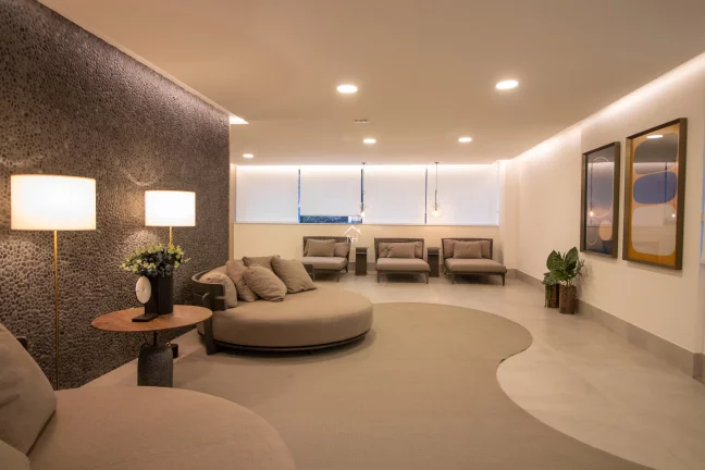 Imagem Cobertura duplex ao lado do Parque Ibirapuera c/4 suítes,7 vagas, hall privativo, terraço gourmet com piscina e churrasqueira, fitness, brinquedoteca