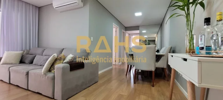 Imagem Ótimo apartamento com 3 quartos, sendo 1 suíte, localizado no bairro Costa e Silva, próximo a Pan...