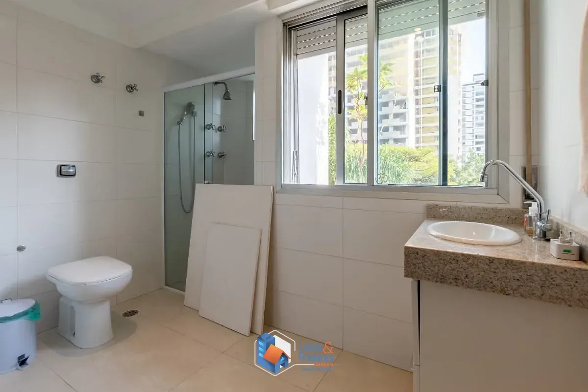 Imagem Duplex para venda em Indianópolis com 5 quartos, sendo 3 suítes, 288m²