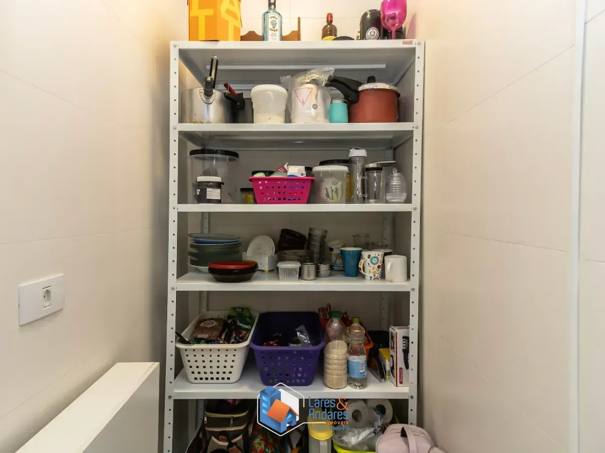 Imagem Casa para venda em Jardim Peri com 3 quartos, sendo 1 suíte, 216m²