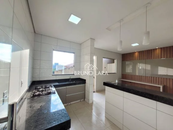 Imagem Casa com 2 dormitórios à venda, 70 m² por R$ 260.000,00 - Progresso - Igarapé/MG