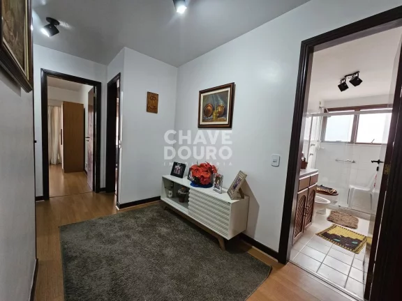 Imagem Apartamento com 4 quartos (2 suítes) 2 salas e varanda para venda em Agriões, Teresópolis RJ