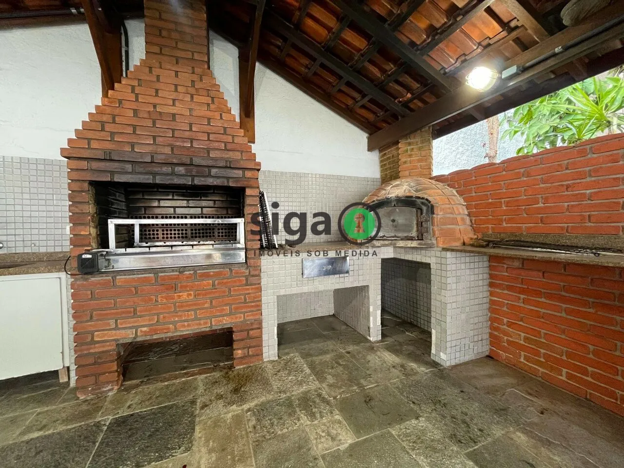 Imagem VENDA DE APARTAMENTO DE 176M2 NA VILA MARIANA COM 4 DORMITORIOS E 3 VAGAS GARAGEM
