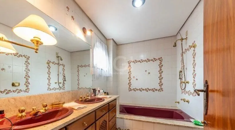 Imagem Casa para Venda - 456m², 3 dormitórios, sendo 2 suites, 2 vagas - Vila Assunção
