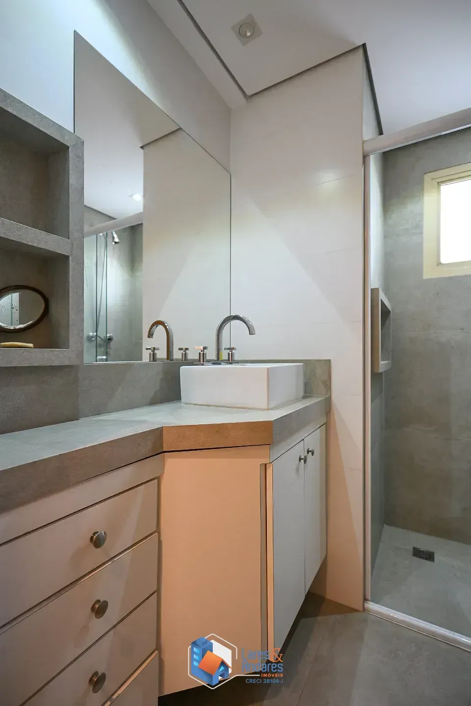 Imagem Apartamento para venda em Moema com 3 quartos, sendo 1 suíte, 112m²