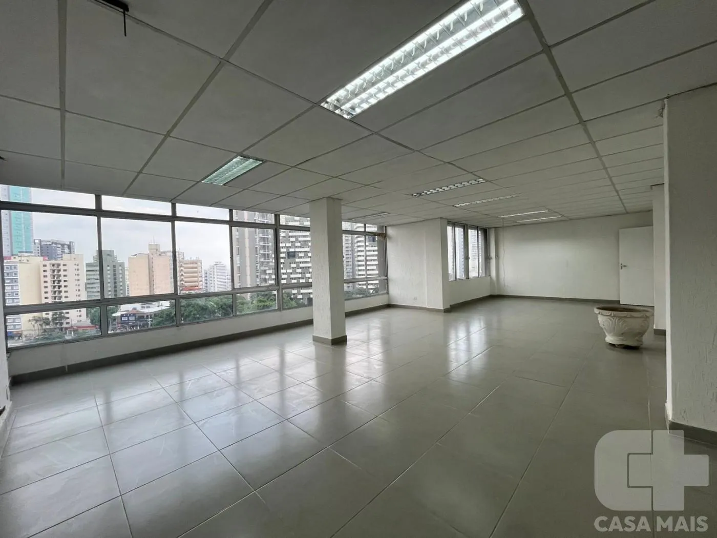Imagem Sala Comercial para Locação em São Paulo / SP no bairro Vila Madalena