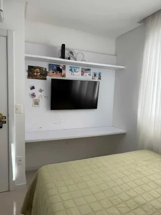 Imagem Apartamento mobiliado com 2 dormitórios sendo 1 suíte e 1 vaga de garagem em Balneário Camboriú