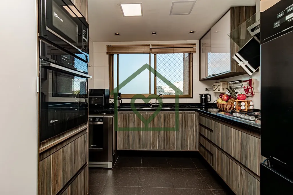 Imagem Excelente oportunidade no Jardim Europa! Apartamento com 186 m² privativos, planta inteligente e am...