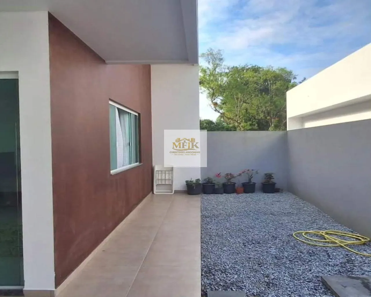 Imagem Casa com 94m² e 3 quartos à venda em Pontal do Sul