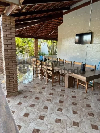 Imagem Rural / Rancho na cidade de Buritama