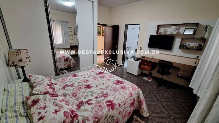 Imagem CASA 5000m² 4 SUÍTES C/ HIDRO PISCINA LAGO LAZER COMPLETO CONDOMÍNIO FECHAD