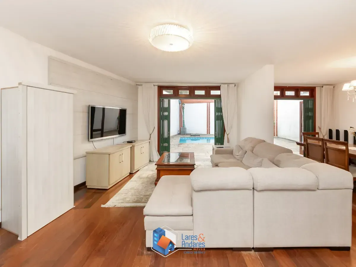 Imagem Sobrado para venda em Vila Sônia com 4 quartos, sendo 2 suítes, 301m²