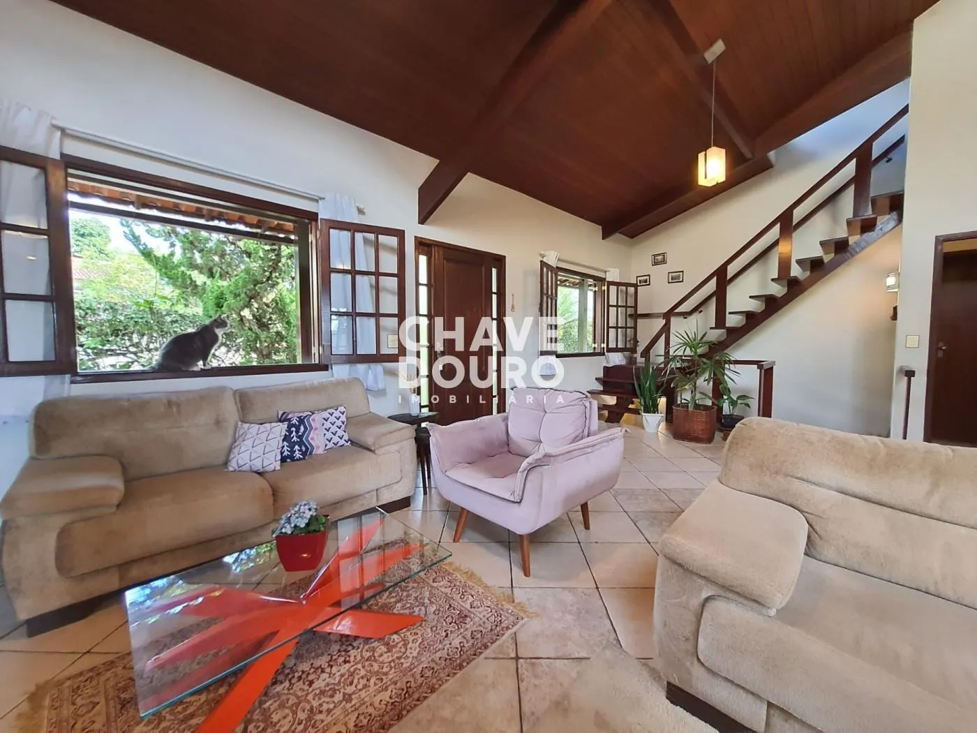 Imagem Linda casa no estilo colonial com lazer no centro da cidade!