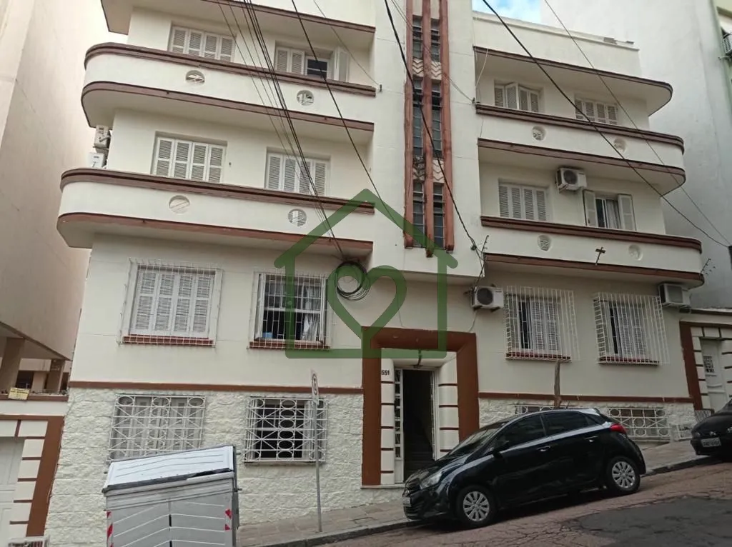 Imagem Apartamento de 80m², três dormitórios, banheiro social, living, cozinha, área de serviço, préd...