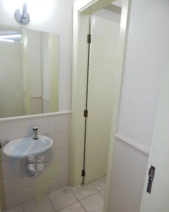 Imagem Sala comercial de 1 sala, 6 banheiros, 1 vaga, com 190,00 m² em Centro, São Bernardo do Campo