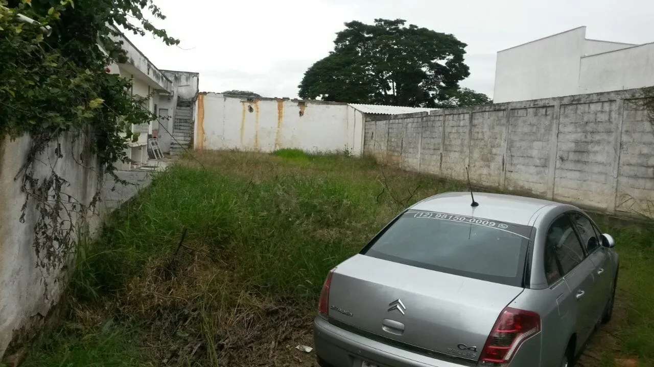Imagem Terreno à venda 307M², Centro, Pindamonhangaba - SP