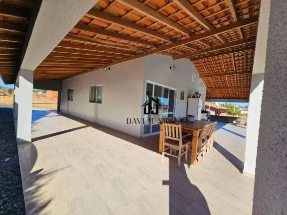 Imagem Casa com 3 dormitórios sendo 1 suite à venda, 228 m² por R$ 599.000 - Condomínio Village da Serra - Araçoiaba da Serra/SP