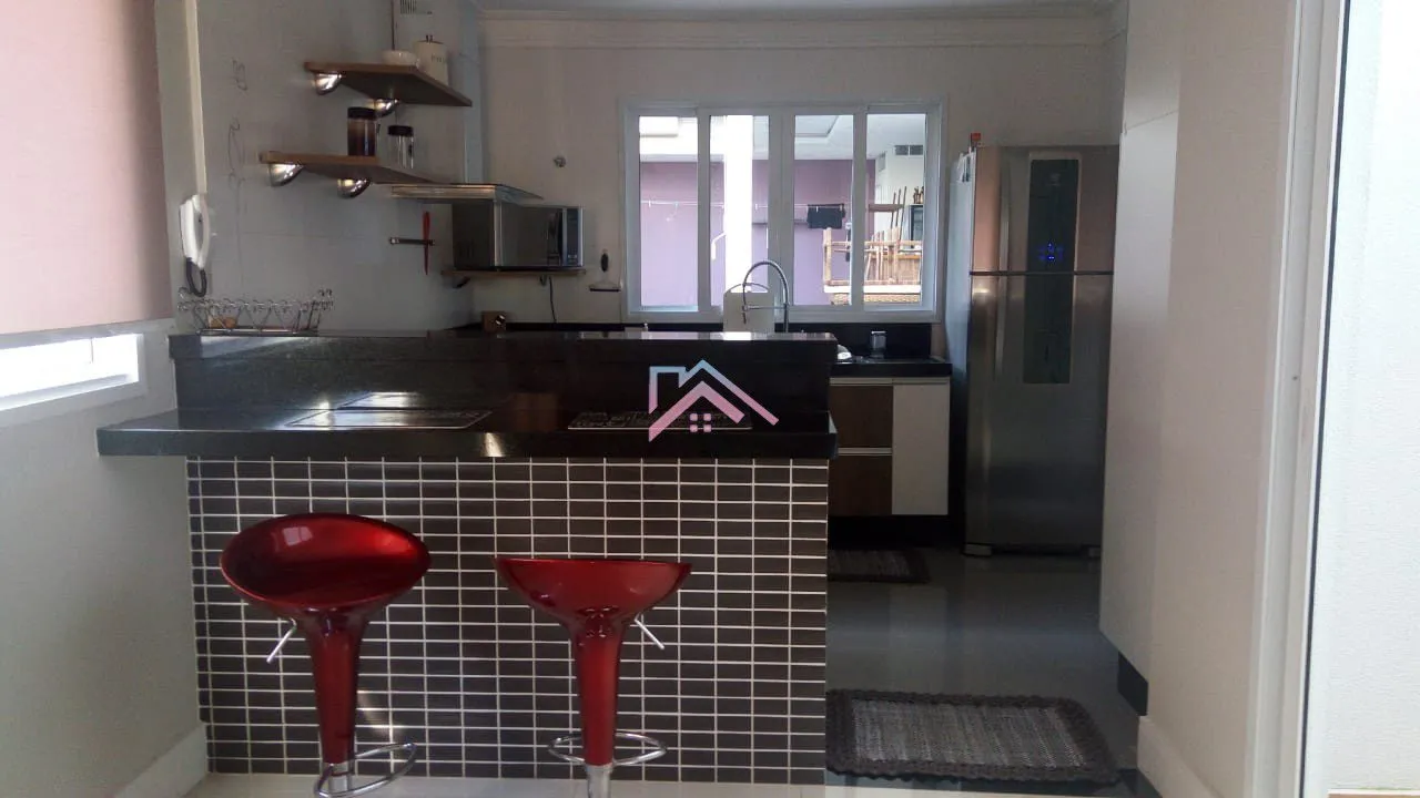 Imagem Casa à venda Horto Santo Antônio - Área útil 275 m2 com 3 dormitórios sendo 1 suíte - 4 vagas - Jund