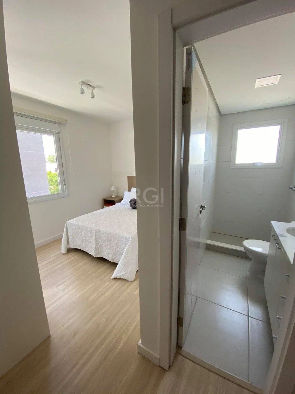 Imagem Apartamento para Venda - 69.33m², 2 dormitórios, sendo 1 suites, 1 vaga - Bom Jesus