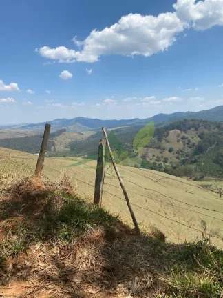 Imagem Fantástico Sítio a Venda com 29 Alqueires em Piracaia