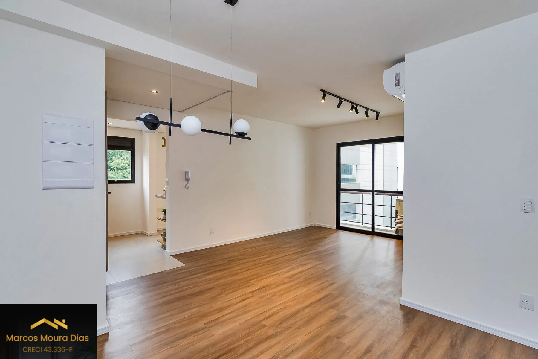 Imagem Apartamento 3 Dormitórios 1 Suíte 2 Vagas na Vila Olímpia Reformado