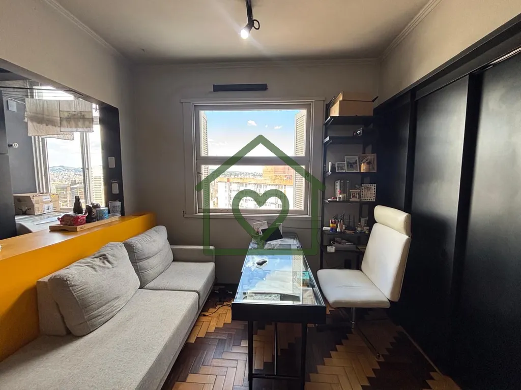 Imagem Vendo apartamento totalmente mobiliado e equipado, na Praça Conde esquina Duque de Caxias, a poucos...