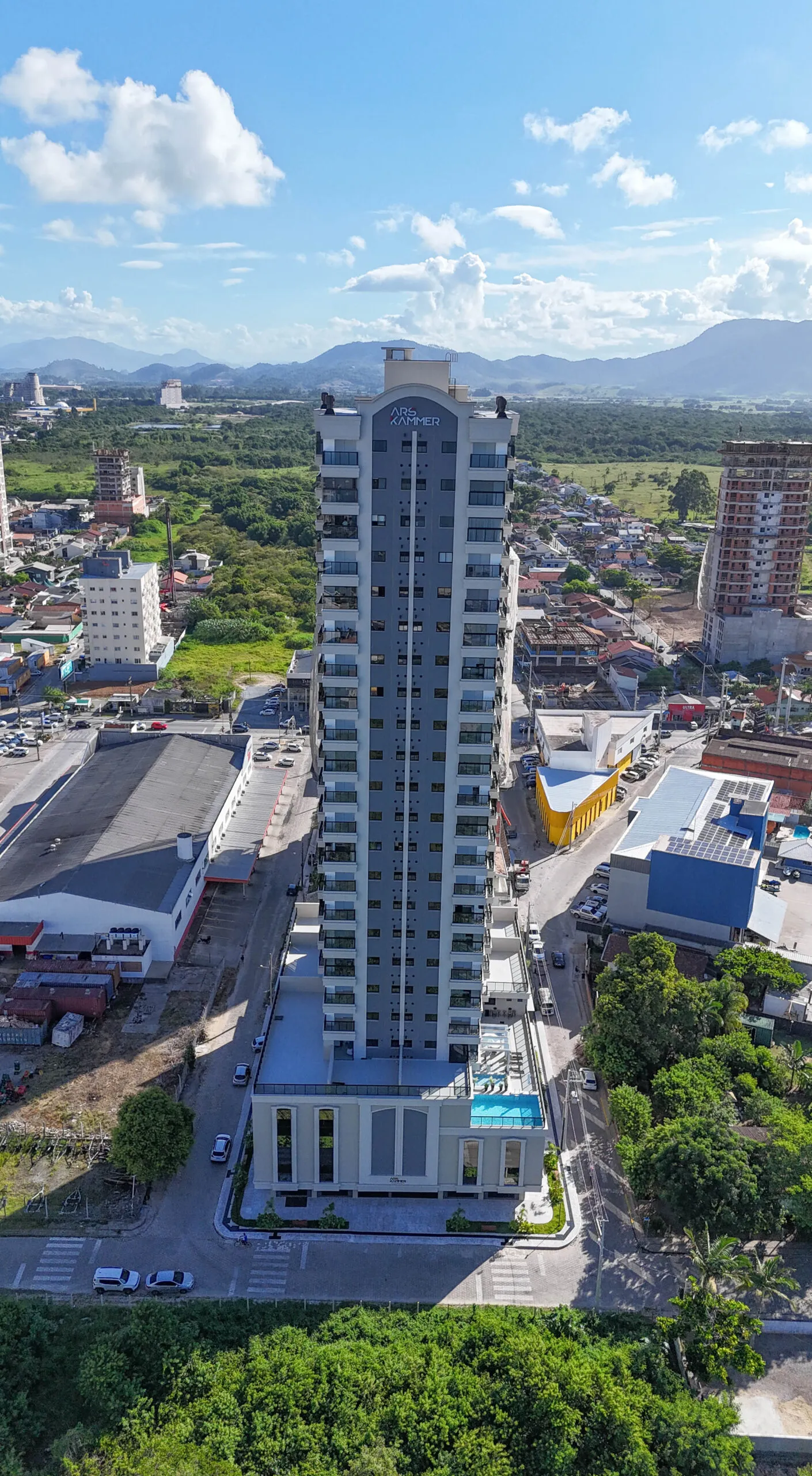 Foto do imóvel Apartamento à venda com 88m2 por R$ 2.100.000,00