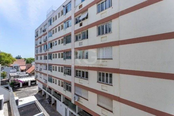 Imagem Sala comercial na Av Carlos Gomes com sacada DESOCUPADA