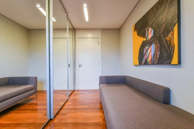 Imagem Apartamento à venda em São Paulo, Vila Nova Conceição, com 3 quartos, 244m2