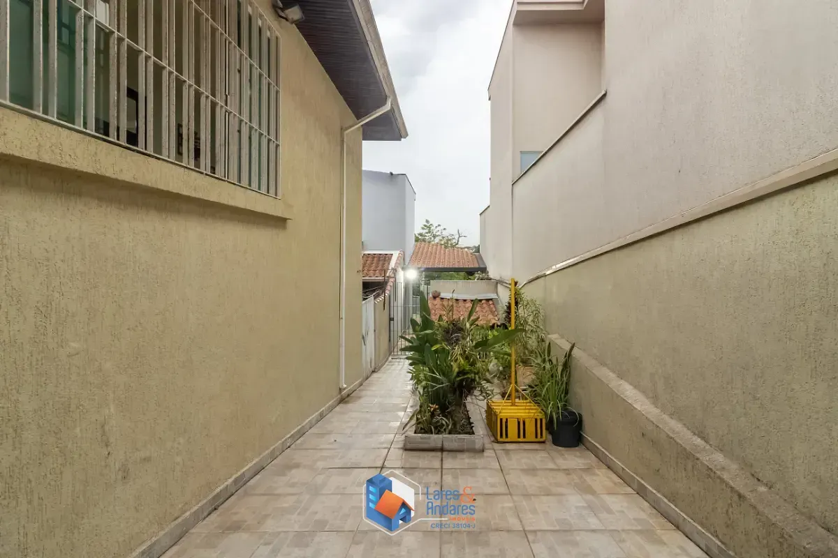 Imagem Casa de vila para venda em Chácara Inglesa com 4 quartos, sendo 1 suíte, 350m²