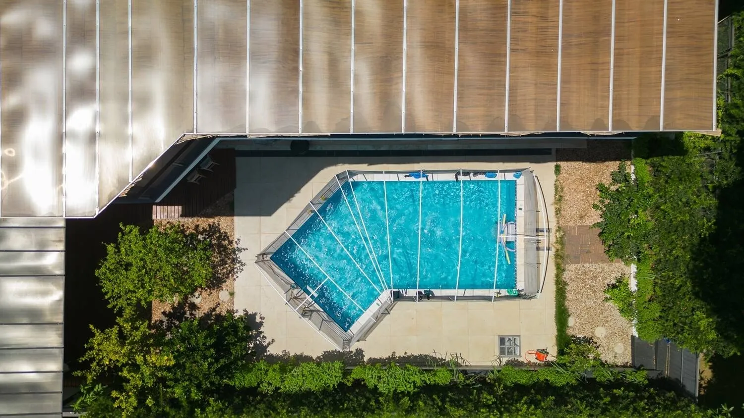 Imagem Casa de Luxo Modernizada em Alphaville ? Privacidade, Conforto e Sustentabilidade