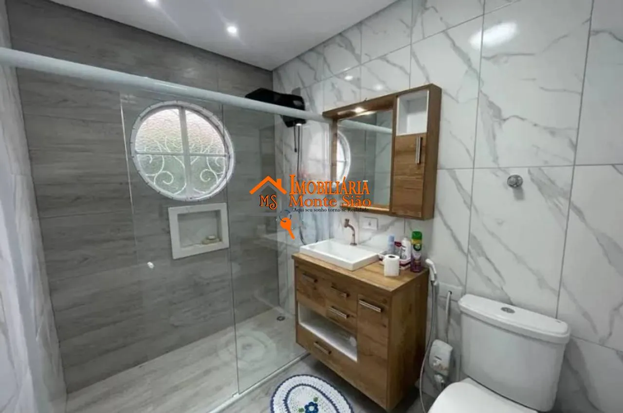 Imagem Sobrado com 3 dormitórios à venda, 302 m² por R$ 1.802.000,00 - Jardim Adriana - Guarulhos/SP