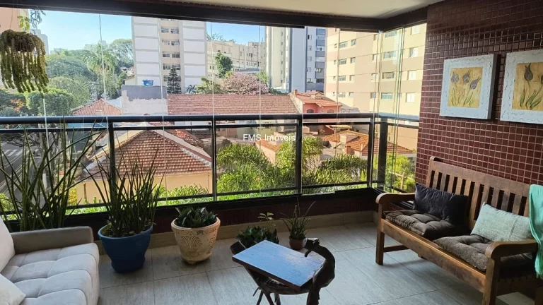 Imagem Apartamento à venda na Vila Mariana, com 4 suítes, 3 salas, 6 banheiros, 4 vagas.