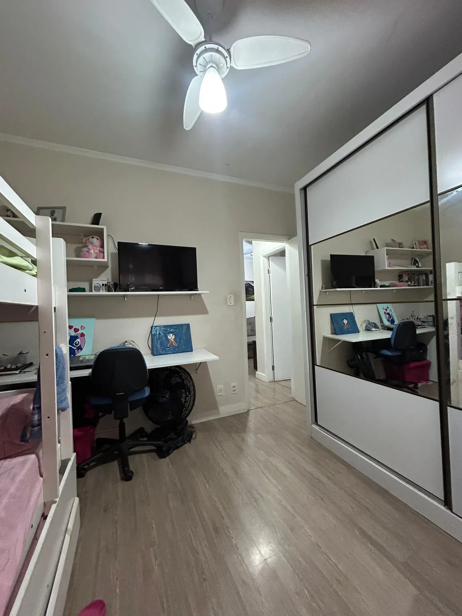 Imagem Apartamento com 2 Quartos à Venda, 60 m² em Aparecida - Santos