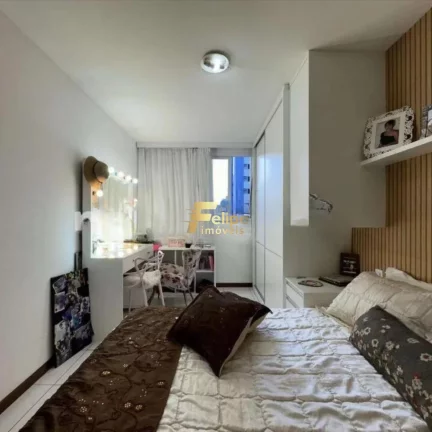 Imagem Desfrute da vida à beira-mar neste encantador apartamento de 02 quartos, localizado na esquina do oceano.