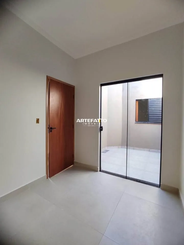 Imagem Casa à venda no Jardim Adelinha, 3 dormitórios, 1 suíte