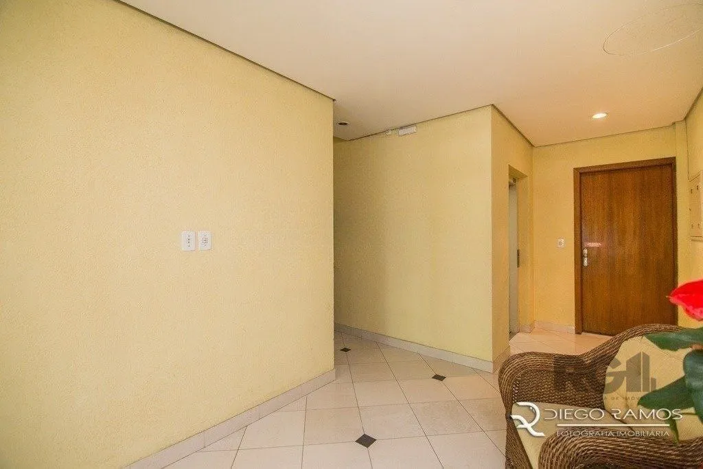 Imagem Cobertura à venda com 1 quarto 102 m² Mobiliado Alto Padrão Rua Dario Pederneiras, Petrópolis, Porto Alegre