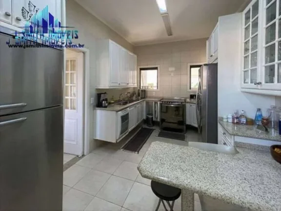 Imagem Linda casa contemporânea, integrada, com ótimo acabamento.
- Pé direito alto, envidraçada, bem a...