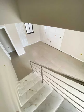Imagem Geminado com 3 dormitórios sendo 1 suíte e 2 vagas - Bom Retiro | Joinville/SC