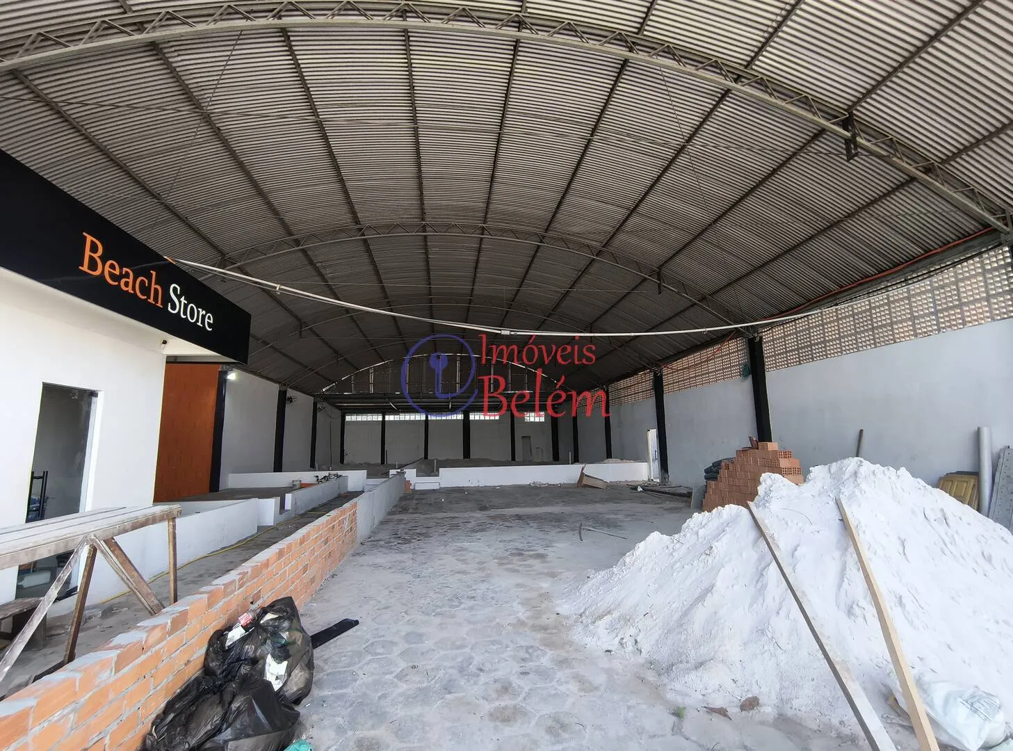 Imagem Galpão Comercial 600m² a 300m da Augusto Montenegro - Mangueirão - Una