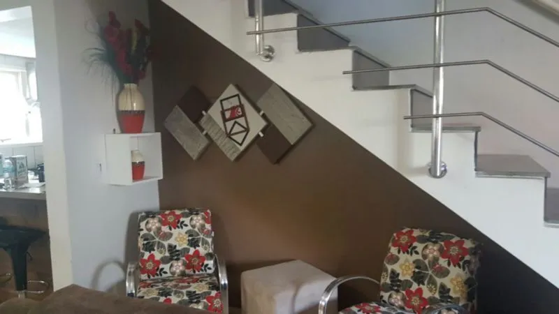 Imagem Casa para Venda - 165.52m², 3 dormitórios, sendo 1 suites, 2 vagas - Sarandí