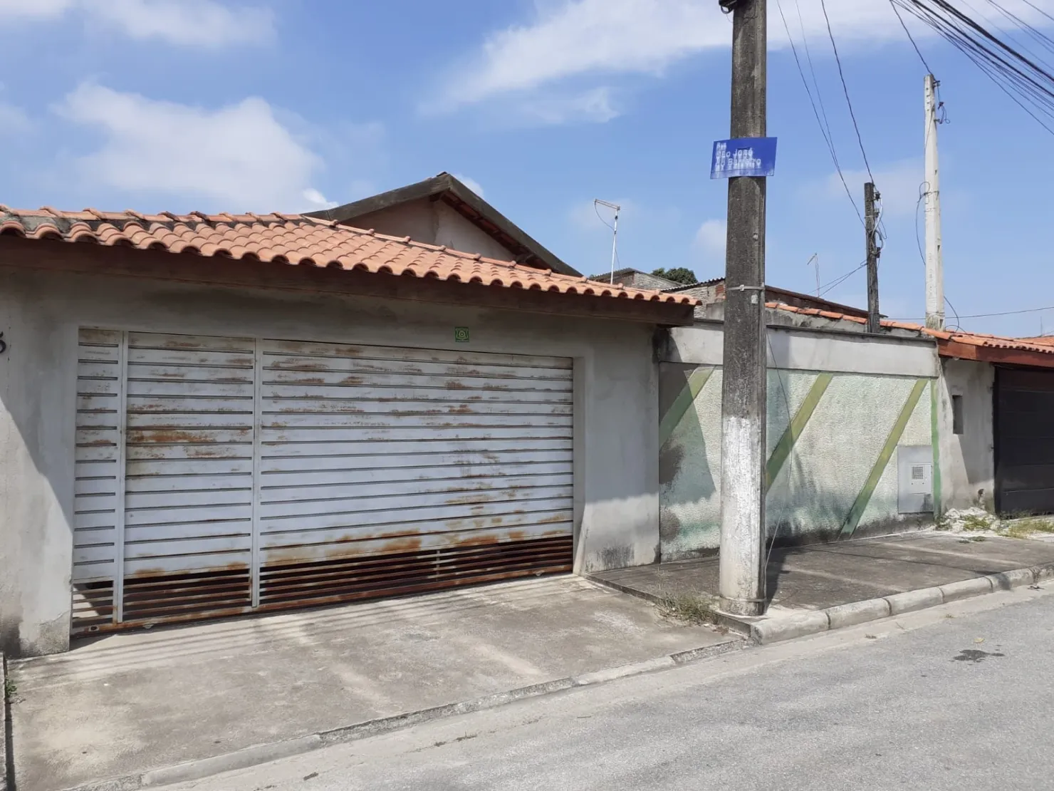 Foto do imóvel Casa à venda 2 Quartos, 2 Vagas, 297M², Conjunto Habitacional Terra dos Ipês II (Fase II), Pindamonhangaba - SP