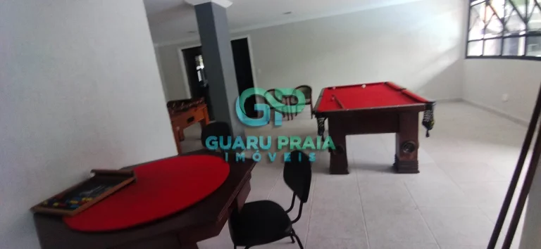 Imagem Amplo apartamento em prédio com lazer