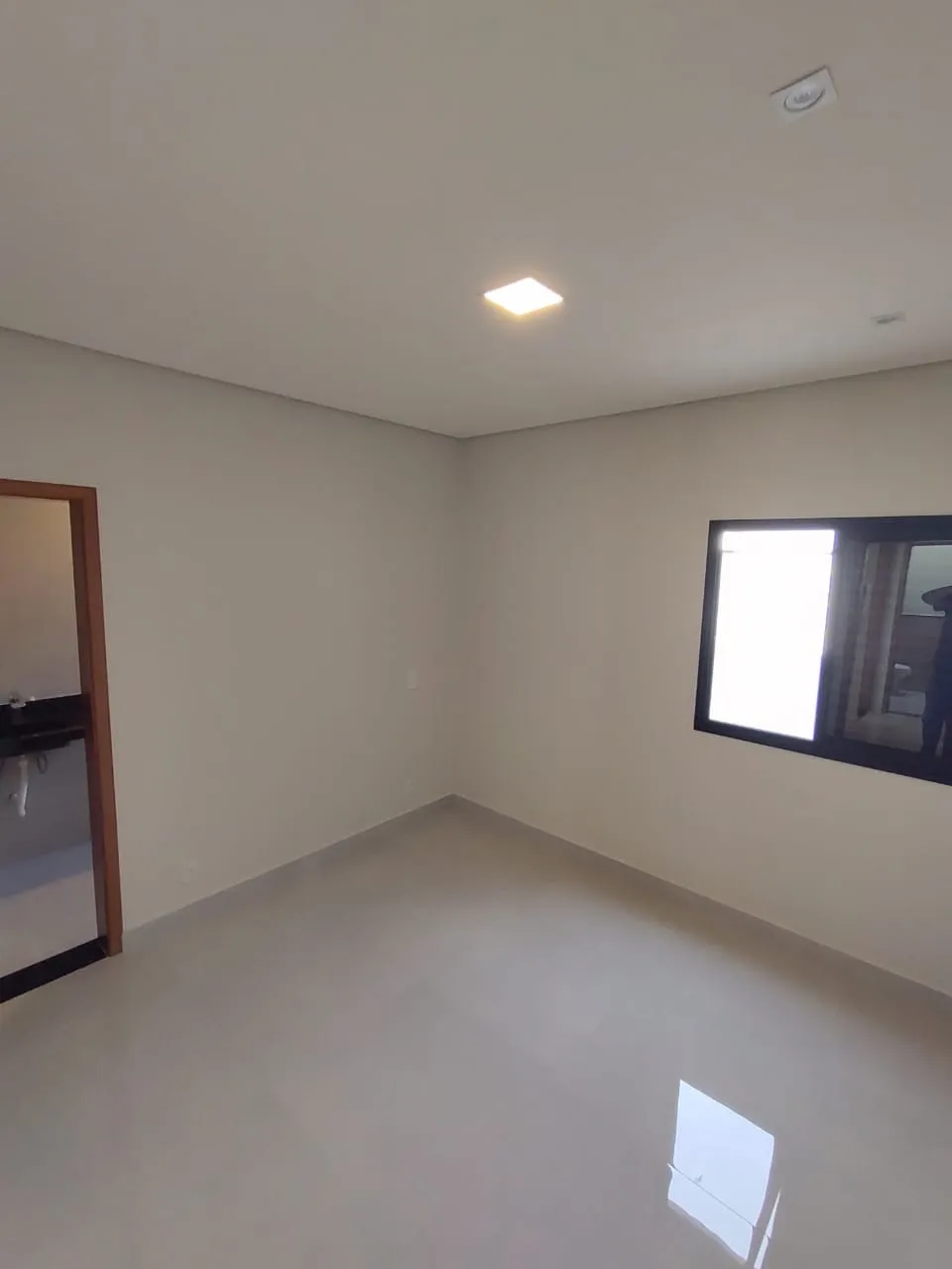 Imagem Oportunidade: Encantadora Casa à Venda no Condomínio Residencial Terras de São Francisco
