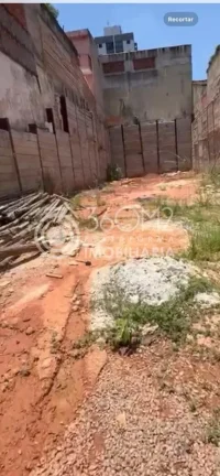 Imagem Terreno para Venda em Santo André / SP no bairro Vila Valparaíso